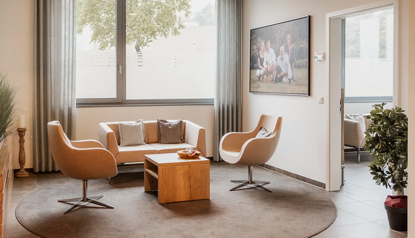 Wartebereich im ROSENGARTEN-Tierkrematorium Hermeskeil